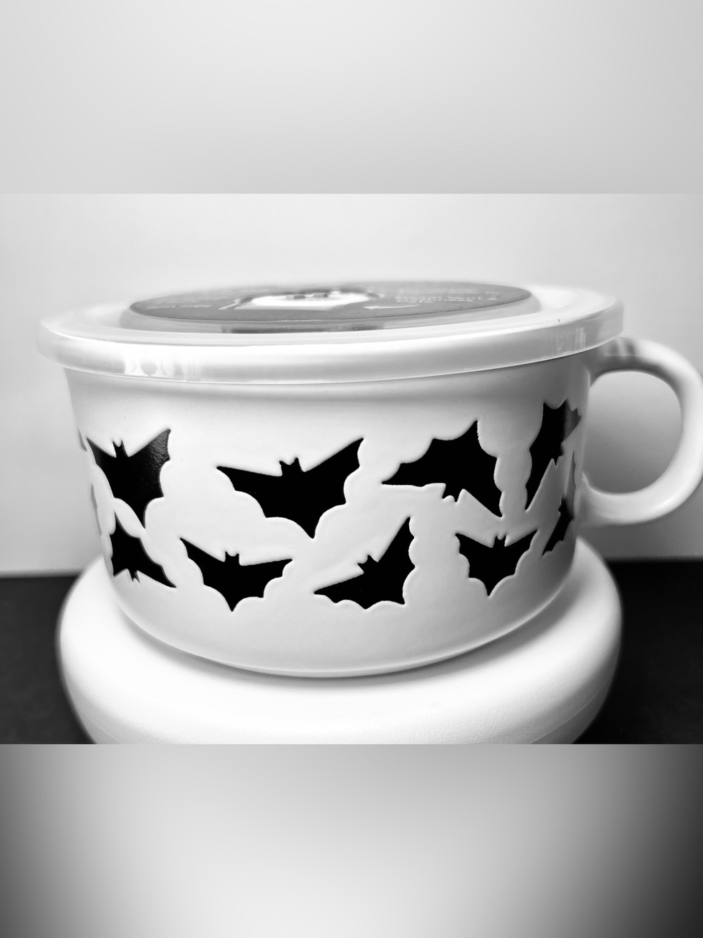 White & Black Bat Infestation Soup Stoneware Mug w/ Steam Vent Lid Halloween